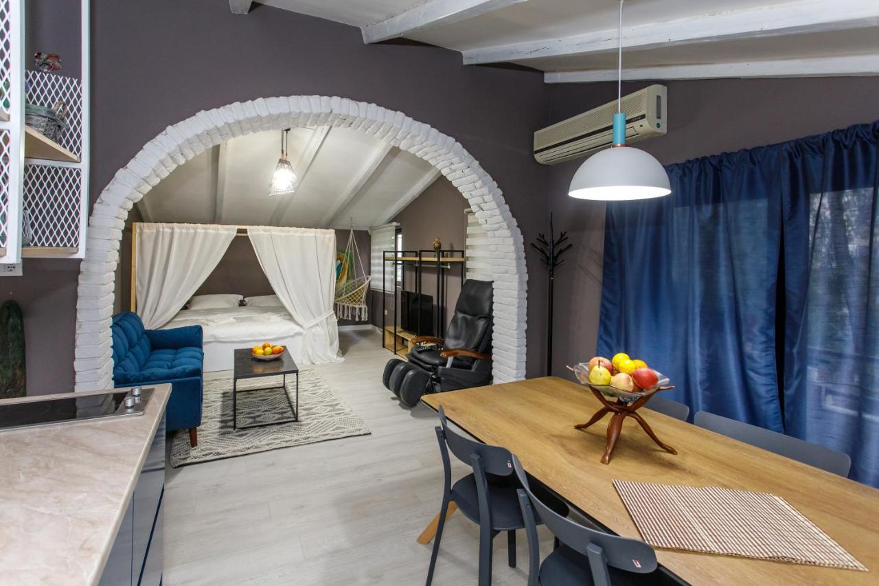 24 Apartament